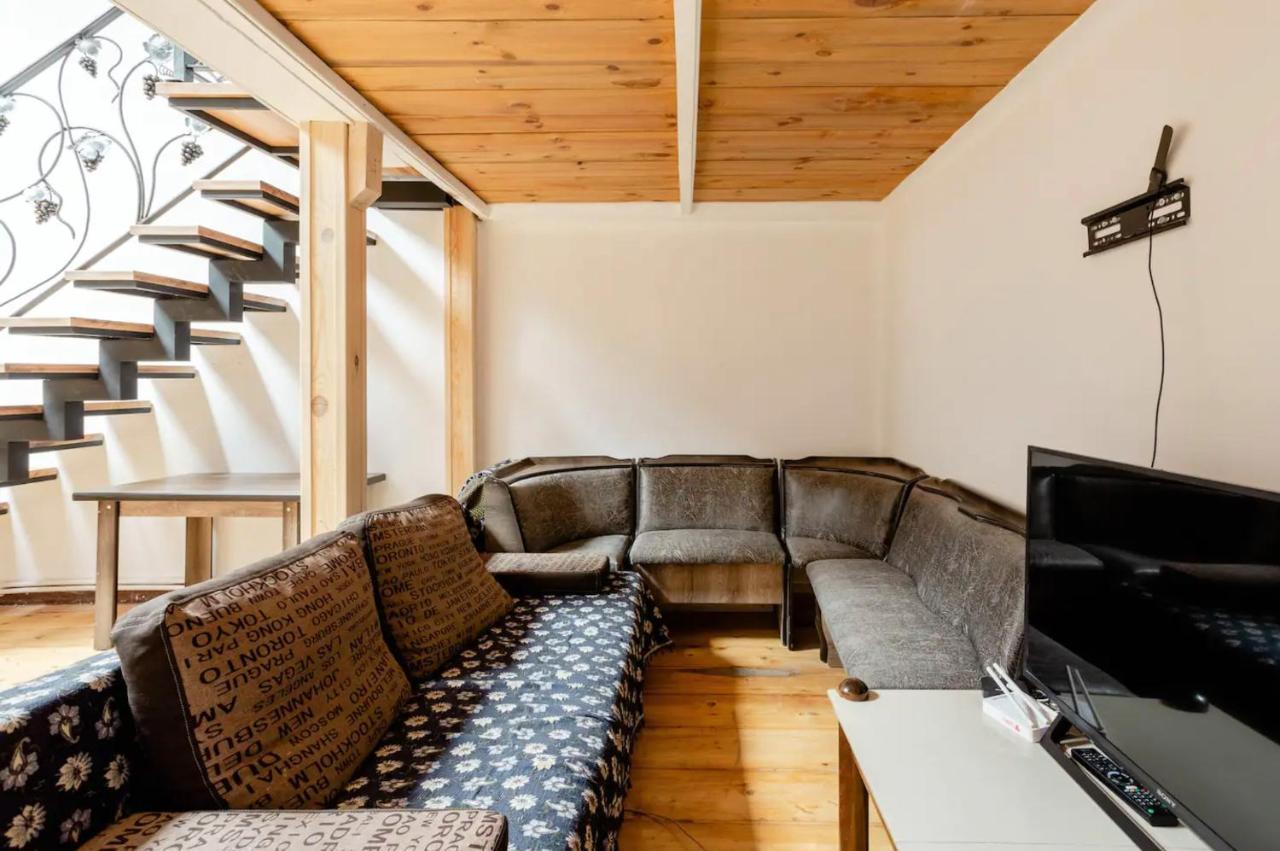 Lovely Dulcet Loft In Center Of Rustaveli شقة